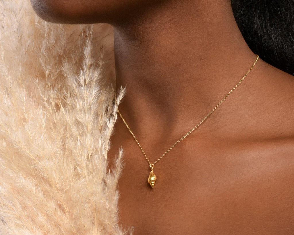 Gold Sea Shell Necklace, Solid Gold Jewelry, Gold Pendant, Gift for Her, Birthday Gift for Women, Handmade Jewelry, Minimalist Fashion